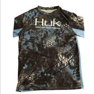Huk fishing long sleeve T-shirt size youth XL
